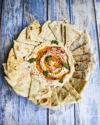 hummus with pita
