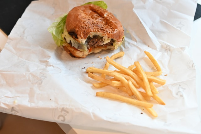 jalapeno cheese burger with fries